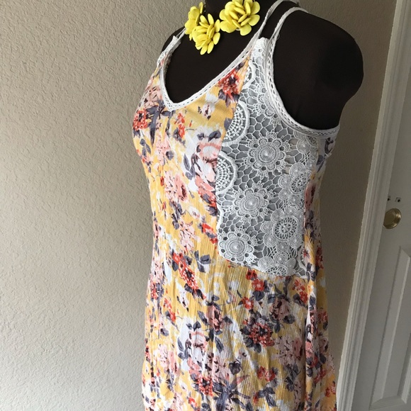 Xhiliration Floral Crochet Boho Dress Size S - Picture 5 of 8